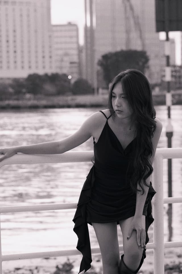 b&w